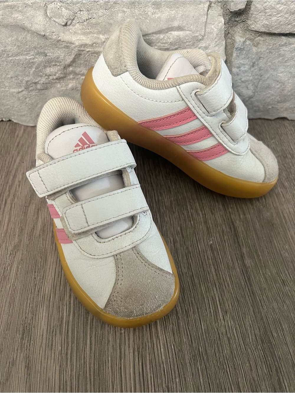 Adidas Girl’s Cream & Pink Velcro Sneakers Size 8k